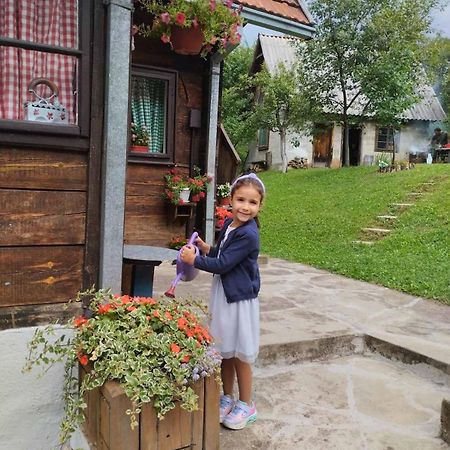 Vila Kuca Za Odmor Kalina Mokra Gora Exteriér fotografie